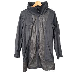 Lole Size Medium 100% Polyester Raincoat Windbreaker Mid-Thigh Lined Coat Jacket